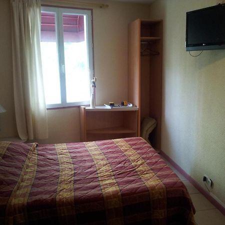 Hotel Royal Colombes Aulnay-sous-Bois Extérieur photo